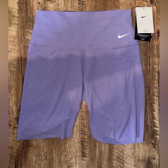Nike Pants - Nike Zenvy Women's Gentle-Support High-Waisted 8" Biker Shorts